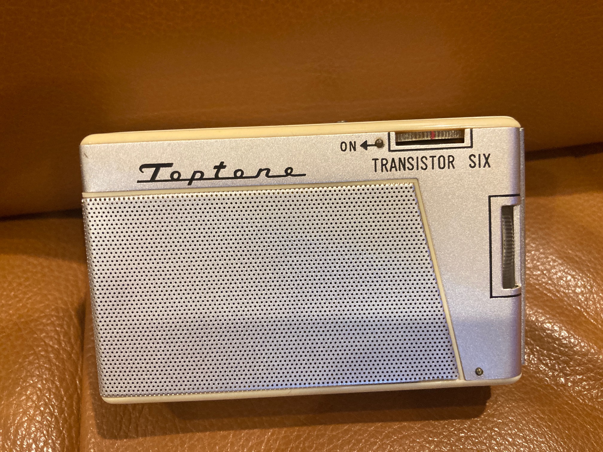 1961 Sharp Toptone AR 610